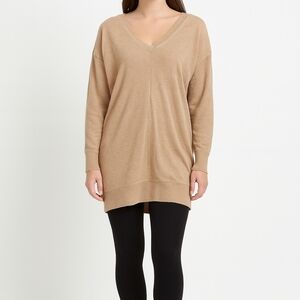 Lumiere Womens NWT Tan Tunic V Neck Sweater Size L Quiet Luxury Minimalist